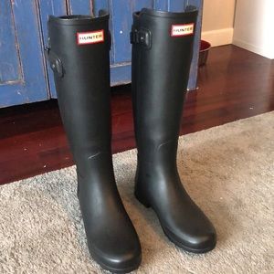 Black Tall Hunter Boots